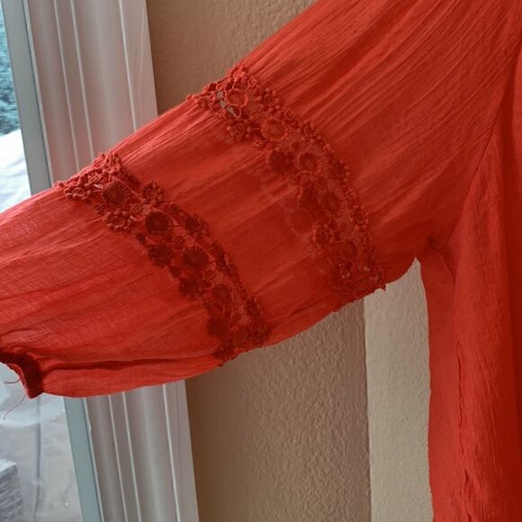 grand & greene crochet coral smocked tunic shirt 1X - Picture 4 of 5
